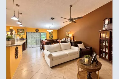 7642 NW 38th Ct, Sunrise, FL 33351 - Photo 3
