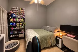 7642 NW 38th Ct, Sunrise, FL 33351 - Photo 13