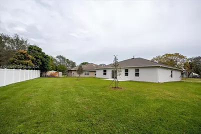 702 SW Aster Rd, Port Saint Lucie, FL 34953 - Photo 11