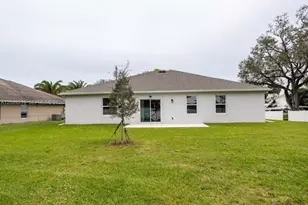 702 SW Aster Rd, Port Saint Lucie, FL 34953 - Photo 19