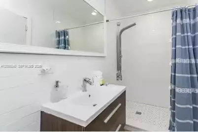 962 SW 6th Ave, Miami, FL 33130 - Photo 17