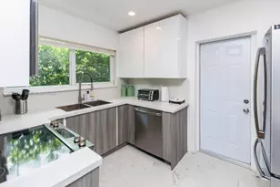 962 SW 6th Ave, Miami, FL 33130 - Photo 7