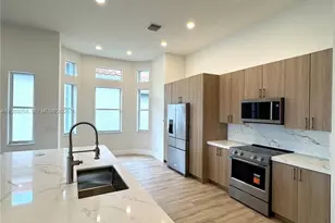 6525 Pavone St, Lake Worth, FL 33467 - Photo 9