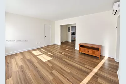 926 79th Ter #6, Miami Beach, FL 33141 - Photo 13