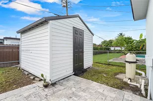 7960 Shalimar St, Miramar, FL 33023 - Photo 27