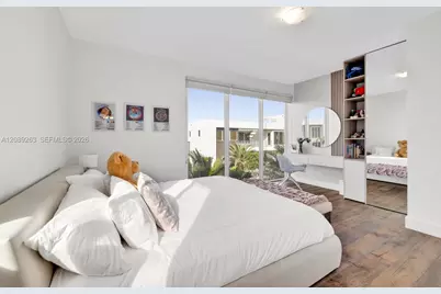 10250 NW 75th Ter, Doral, FL 33178 - Photo 17