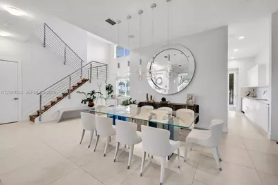 10250 NW 75th Ter, Doral, FL 33178 - Photo 3