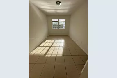 3021 NW 30th Ter, Oakland Park, FL 33311 - Photo 9