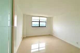 290 174th St, Sunny Isles Beach, FL 33160 - Photo 25