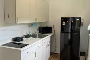 517 SW 4th Ave, Fort Lauderdale, FL 33315 - Photo 1