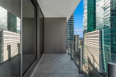 300 Biscayne Boulevard Way #2009W, Miami, FL 33131 - Photo 29