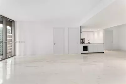 300 Biscayne Boulevard Way #2009W, Miami, FL 33131 - Photo 13