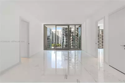 300 Biscayne Boulevard Way #2009W, Miami, FL 33131 - Photo 9
