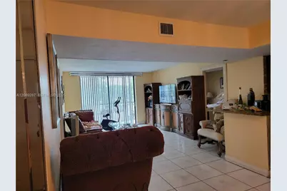5570 NW 44th St #215A, Lauderhill, FL 33319 - Photo 7