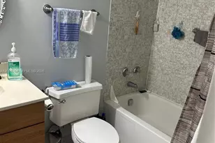 600 Parkview Dr, Hallandale Beach, FL 33009 - Photo 15