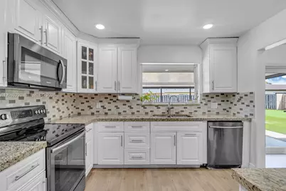 8531 NW 8th St, Pembroke Pines, FL 33024 - Photo 7
