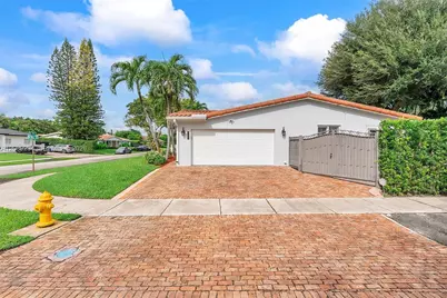 9355 SW 91st St, Miami, FL 33176 - Photo 3