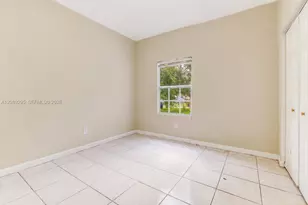 800 NW 46th St, Miami, FL 33127 - Photo 7