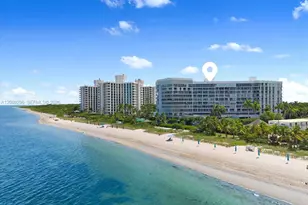 600 Grapetree Dr, Key Biscayne, FL 33149 - Photo 13