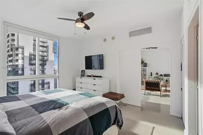 300 S Biscayne Blvd #T-3509, Miami, FL 33131 - Photo 17