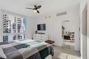 300 S Biscayne Blvd, Miami, FL 33131 - Photo 17