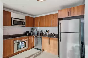 300 S Biscayne Blvd, Miami, FL 33131 - Photo 7