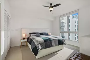 300 S Biscayne Blvd, Miami, FL 33131 - Photo 15