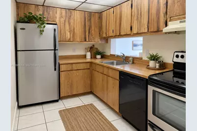 8760 SW 133rd Ave Rd #103, Miami, FL 33183 - Photo 3