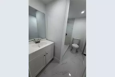 1653 NW 1st St #1, Miami, FL 33125 - Photo 13