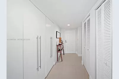 1155 Brickell Bay Dr #1001, Miami, FL 33131 - Photo 3
