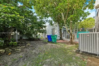 1834 SW 10th St, Miami, FL 33135 - Photo 13