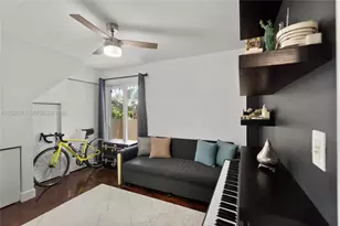 1005 8th St, Miami Beach, FL 33139 - Photo 9