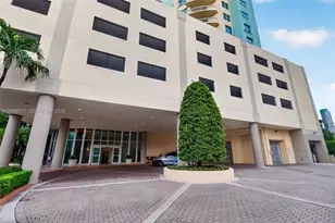 2475 Brickell Ave, Miami, FL 33129 - Photo 13