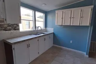 19800 SW 180th Ave, Miami, FL 33187 - Photo 5