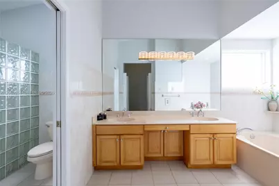 20430 SW 53rd Pl, Pembroke Pines, FL 33332 - Photo 21