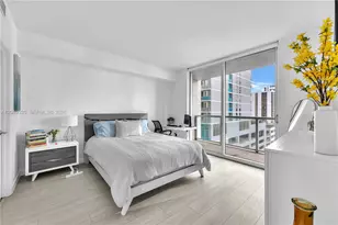 500 Brickell Ave, Miami, FL 33131 - Photo 19