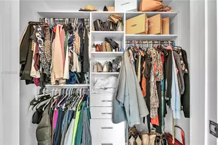 500 Brickell Ave, Miami, FL 33131 - Photo 21