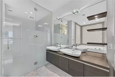 200 Biscayne Boulevard Way #4711, Miami, FL 33131 - Photo 13