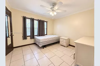 1526 NE 135th St, North Miami, FL 33161 - Photo 21
