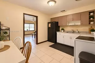 1526 NE 135th St, North Miami, FL 33161 - Photo 17