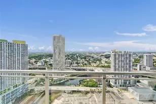 92 SW 3rd St, Miami, FL 33130 - Photo 31