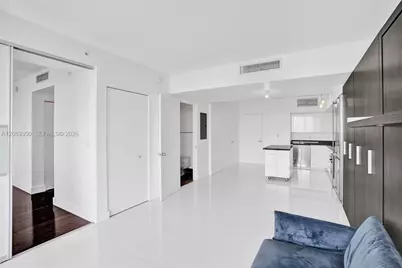 92 SW 3rd St #4109, Miami, FL 33130 - Photo 9