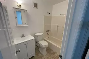 1471 NE 170th St, North Miami Beach, FL 33162 - Photo 9