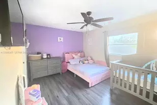 1393 NW 124th Ave, Pembroke Pines, FL 33026 - Photo 5