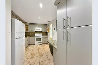 [Address not provided], Pompano Beach, FL 33069 - Photo 13