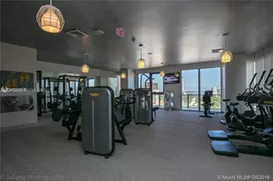 121 NE 34th St, Miami, FL 33137 - Photo 5