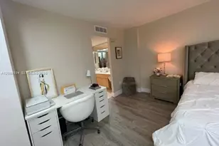 3625 N Country Club Dr, Aventura, FL 33180 - Photo 15