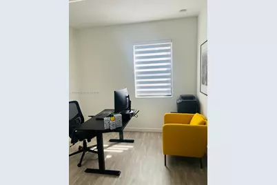 560 NE 206th Ln, Miami, FL 33179 - Photo 17