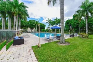 9350 Fontainebleau Blvd, Miami, FL 33172 - Photo 1