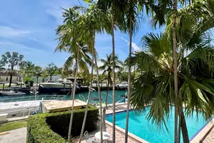 2350 NE 135th St, North Miami, FL 33181 - Photo 11